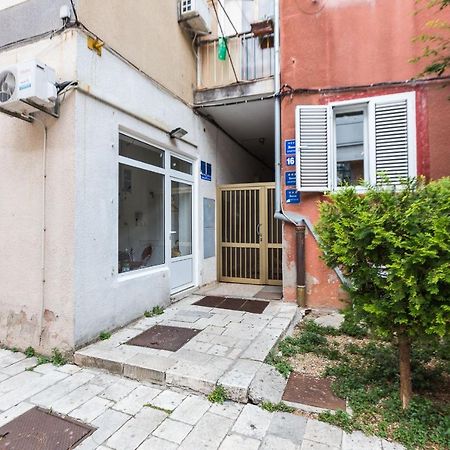 Karla'S Exclusive Central Apartment Zadar Bagian luar foto