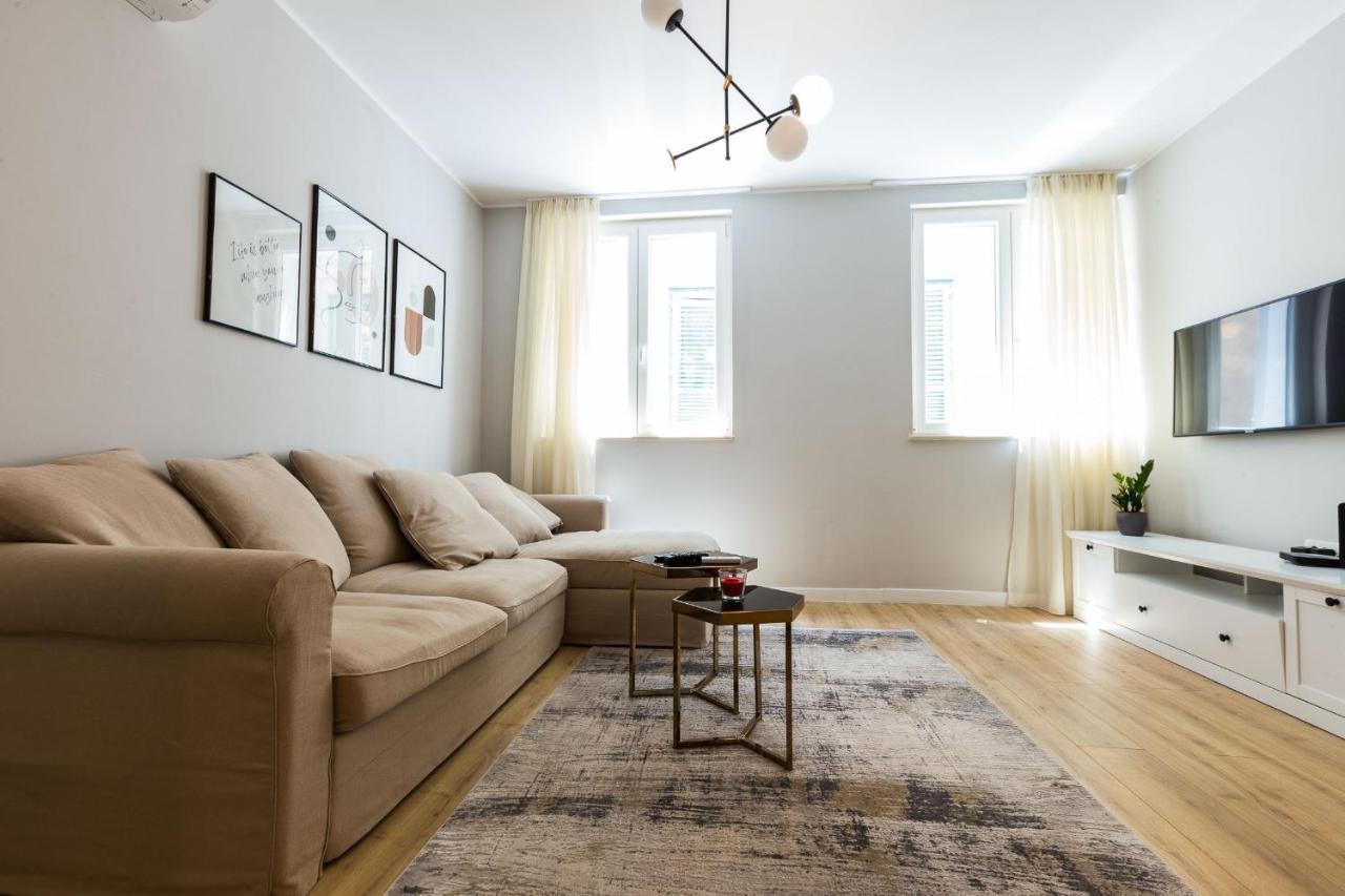 Karla'S Exclusive Central Apartment Zadar Bagian luar foto