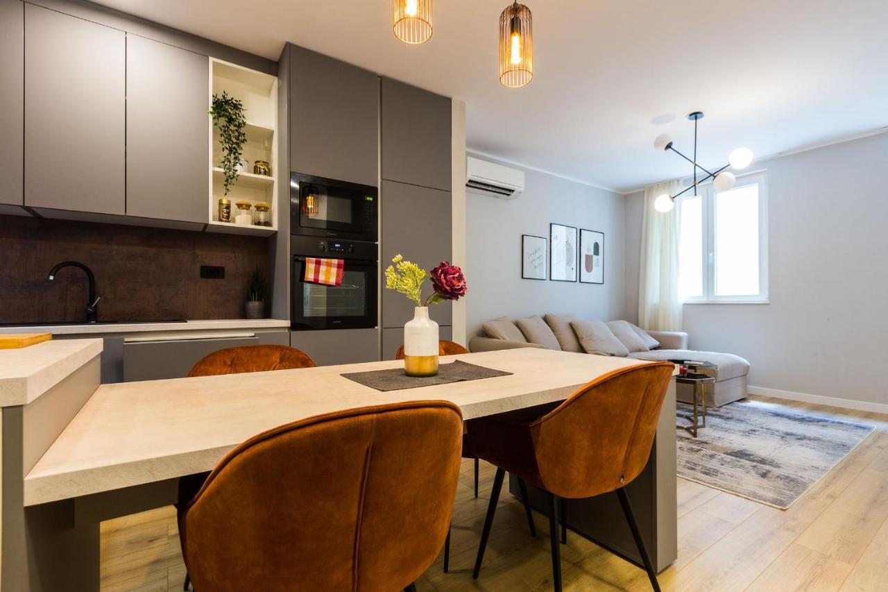 Karla'S Exclusive Central Apartment Zadar Bagian luar foto