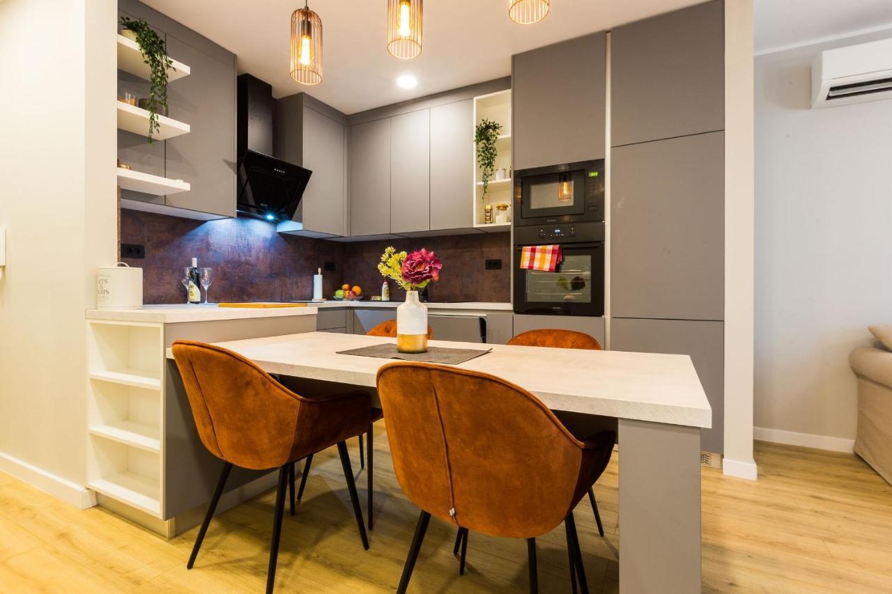 Karla'S Exclusive Central Apartment Zadar Bagian luar foto
