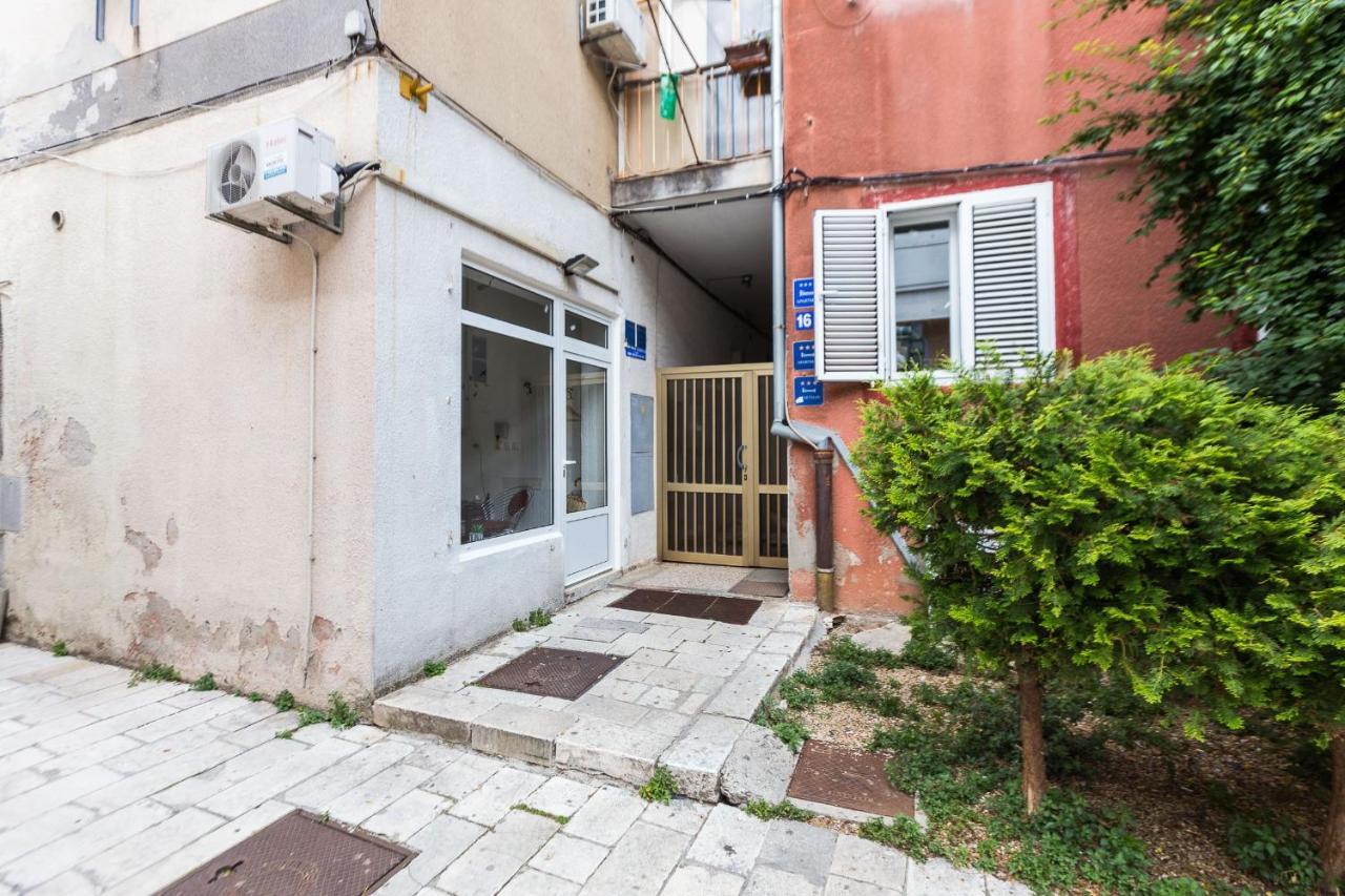Karla'S Exclusive Central Apartment Zadar Bagian luar foto